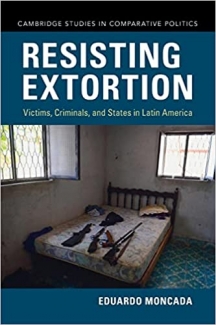 کتاب Resisting Extortion (Cambridge Studies in Comparative Politics)