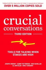 جلد معمولی سیاه و سفید_کتاب Crucial Conversations: Tools for Talking When Stakes are High, Third Edition