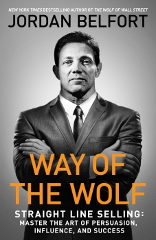جلد سخت سیاه و سفید_Way of the Wolf: Straight Line Selling: Master the Art of Persuasion, Influence, and Success